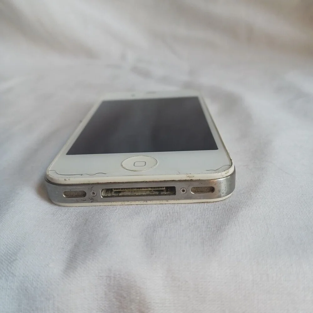 Apple iPhone 4s Model A1387 White Parts Only